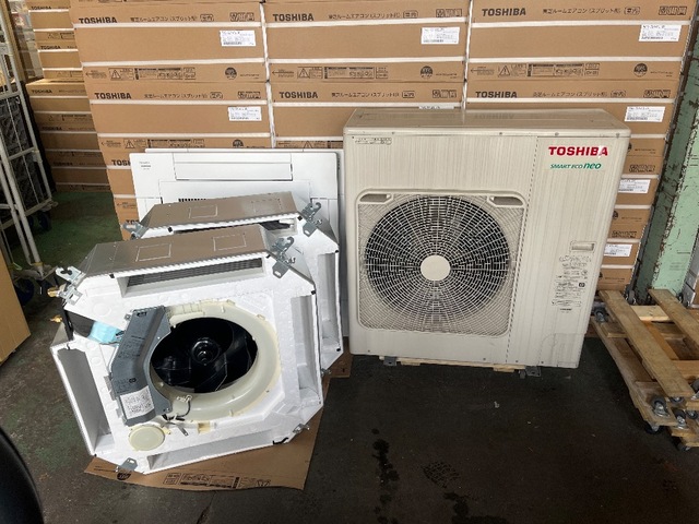 【三相 200V】 2023年製 東芝 業務用エアコン 14.0kw（5馬力）ツイン天カセ4方向 AIU-RP713H / ROA-RP1401H