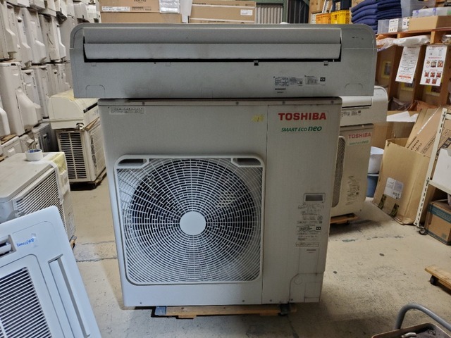 【三相 200V】 2021年製 東芝 業務用エアコン 11.2kw（4馬力）ペア壁掛 AIK-RP1124H